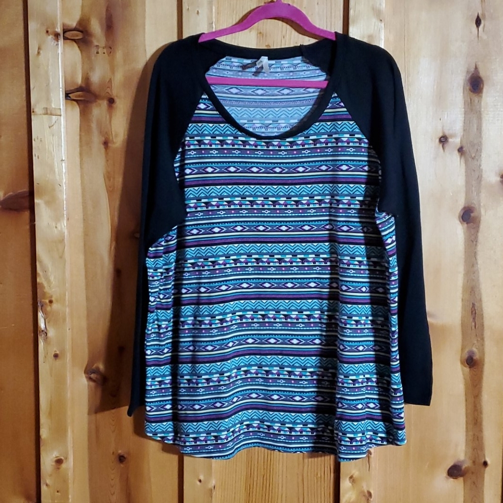 Long sleeve raglan